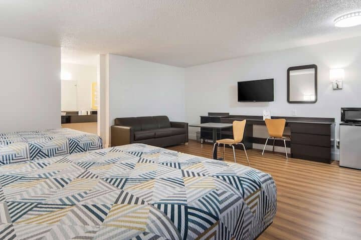 Room 20 of 40