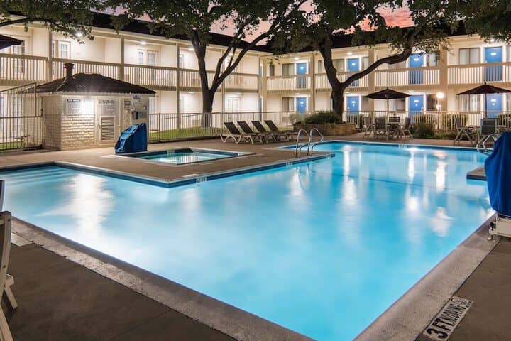 Pool 27 of 40
