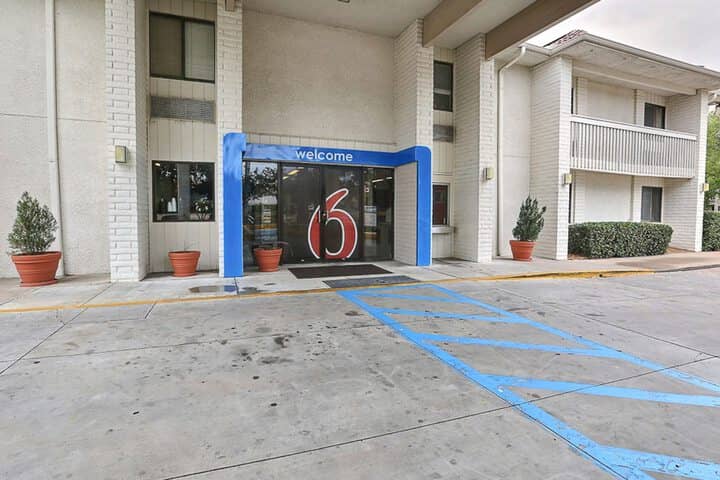 Hotel 34 of 40
